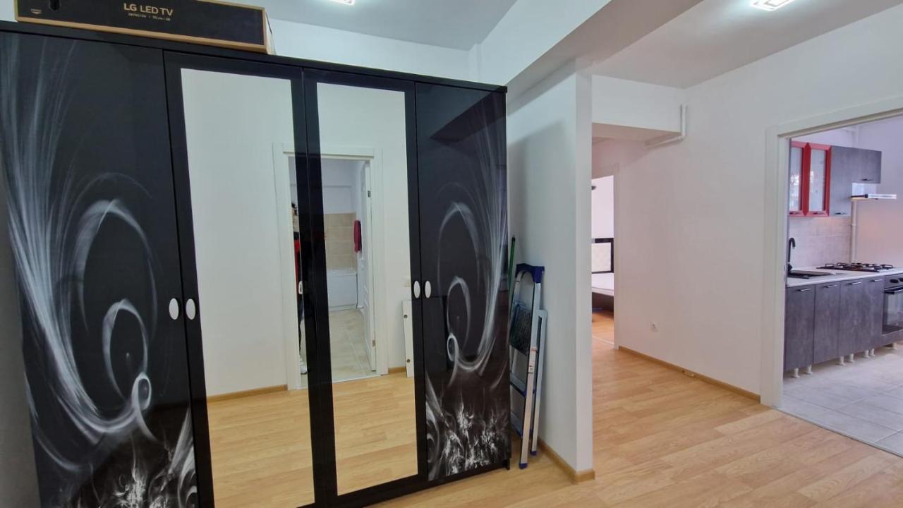 Best Apart Garii- Check In Independent Брашов Экстерьер фото