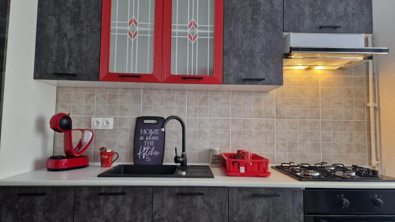 Best Apart Garii- Check In Independent Брашов Экстерьер фото