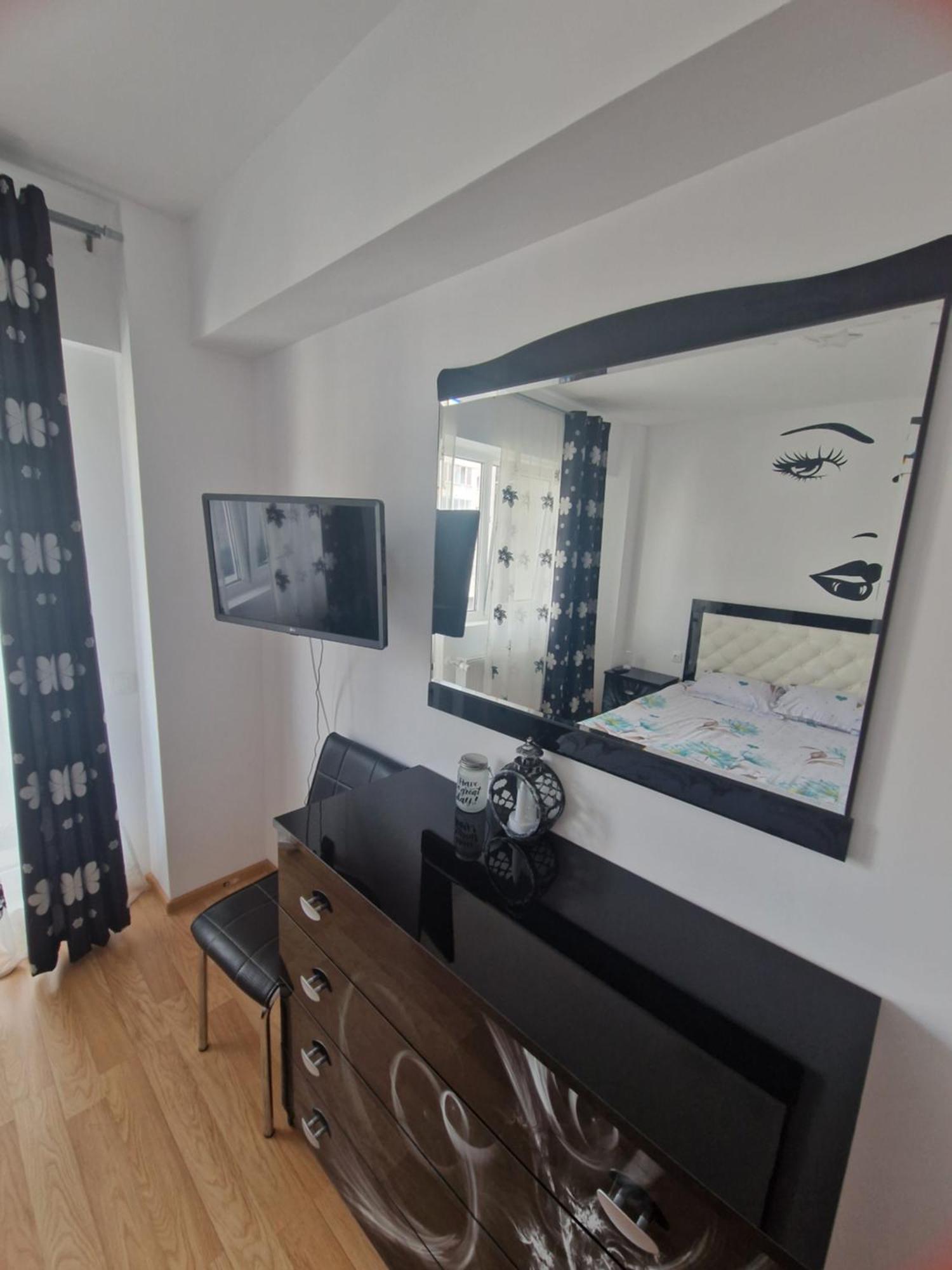 Best Apart Garii- Check In Independent Брашов Экстерьер фото
